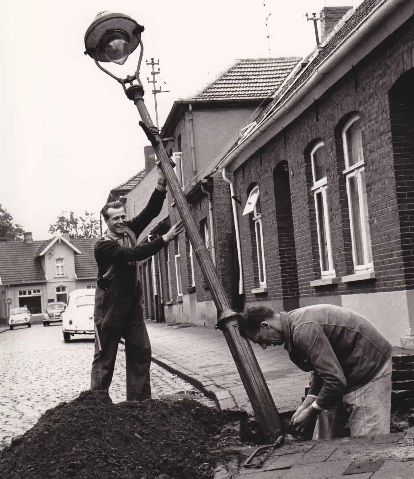 "Die letzte Gaslaterne fällt" 